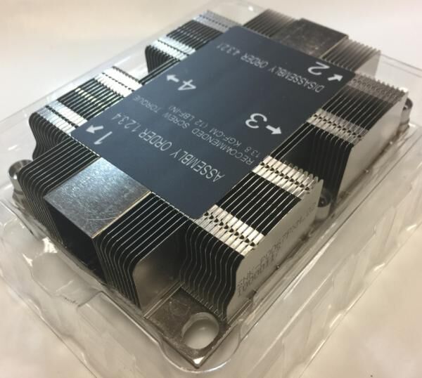 Supermicro CPU-Kühler 1U for Socket 3647 passiv SNK-P0067PSMB